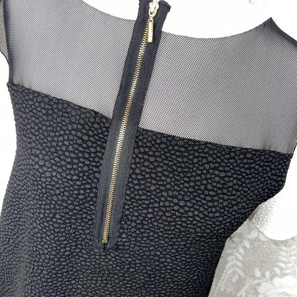 Kensie Colorblock Shift Short Sleeve Retro Skater Textured Dot Sheath Dress - Picture 8 of 10